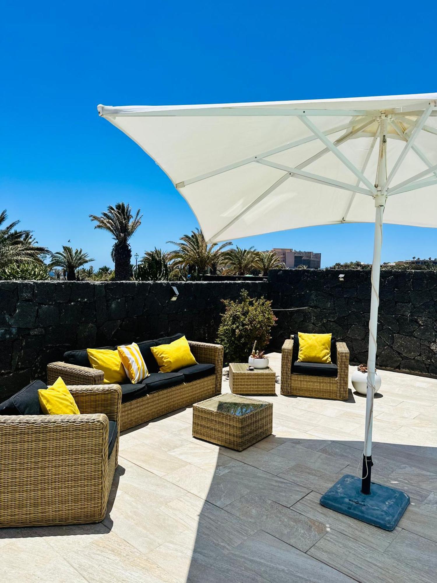 Casa Volcanes Costa Teguise Εξωτερικό φωτογραφία