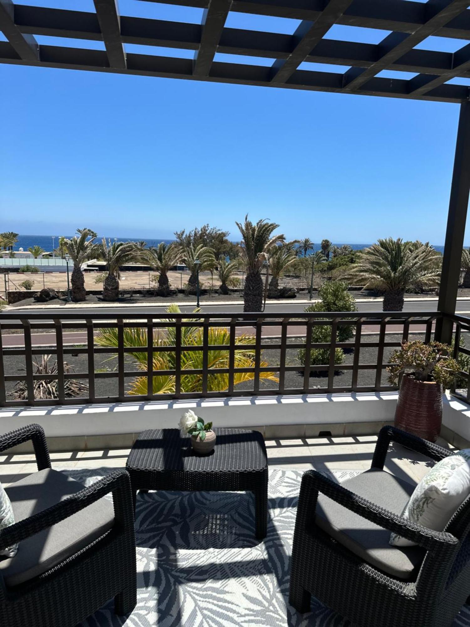 Casa Volcanes Costa Teguise Εξωτερικό φωτογραφία