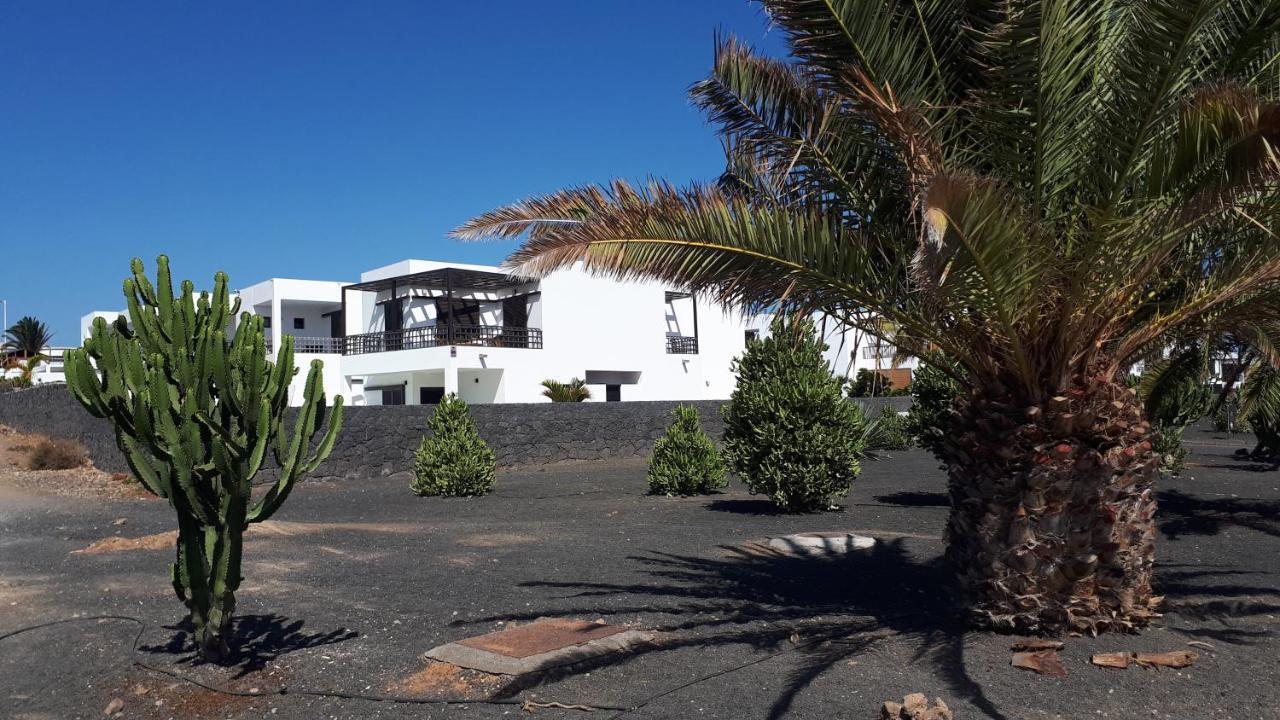 Casa Volcanes Costa Teguise Εξωτερικό φωτογραφία